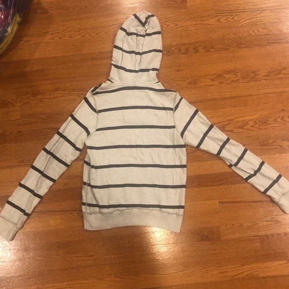 Hollister Sweatshirt - Picture 2 of 3